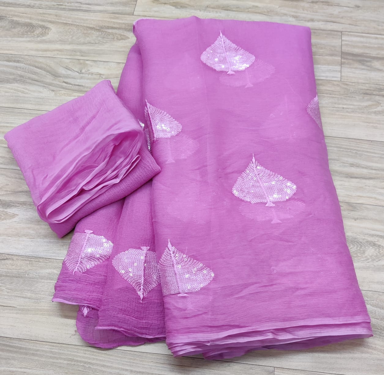 Pure Diamond Chiffon Saree With  Blouse