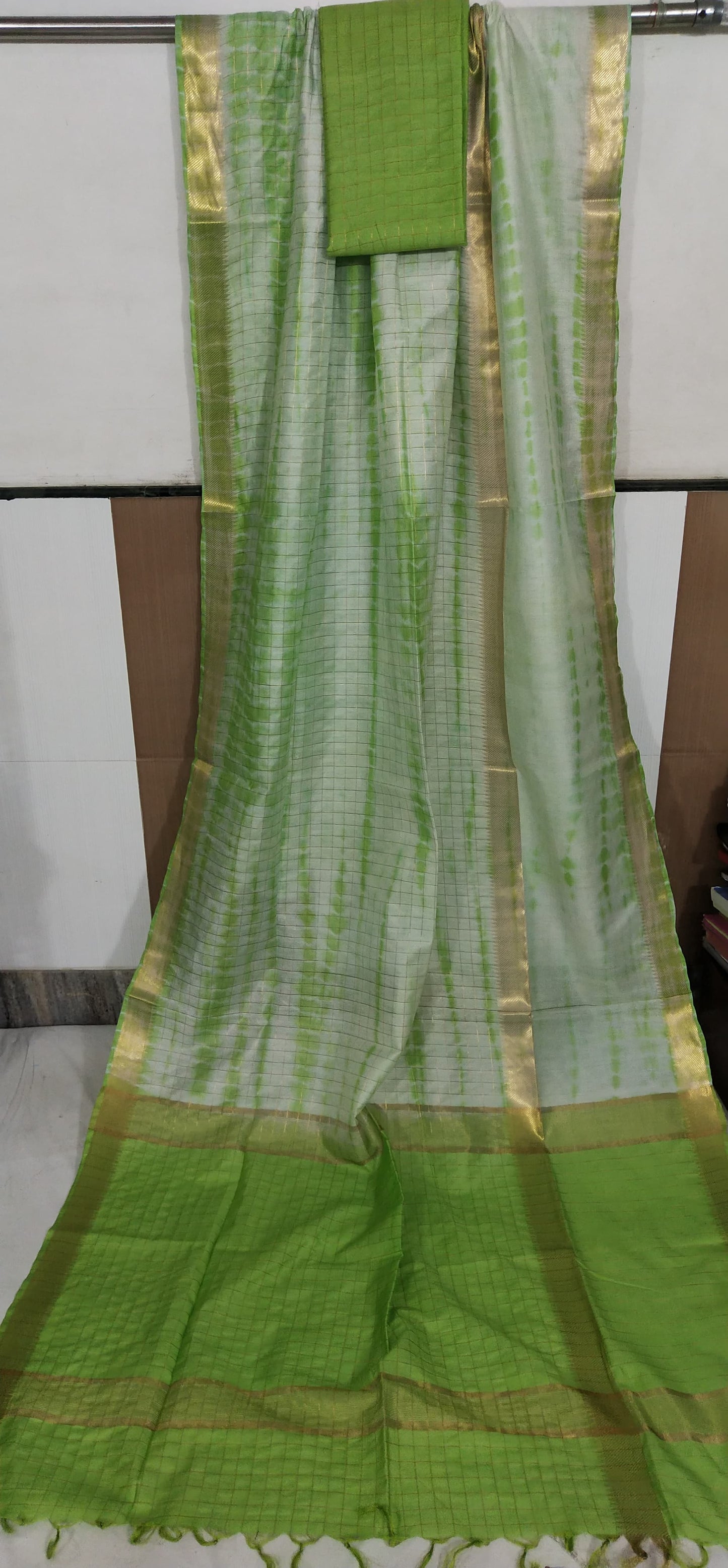 Pure Cotton Silk Mangalagiri  Saree With  Blouse .