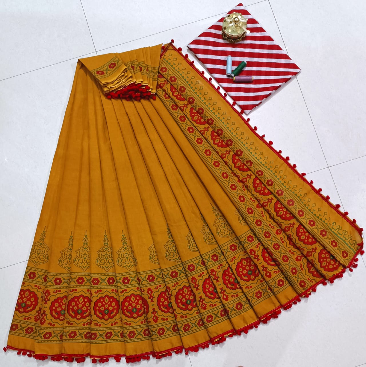 Pure Mulmul Cotton hand block Print Saree with Blouse