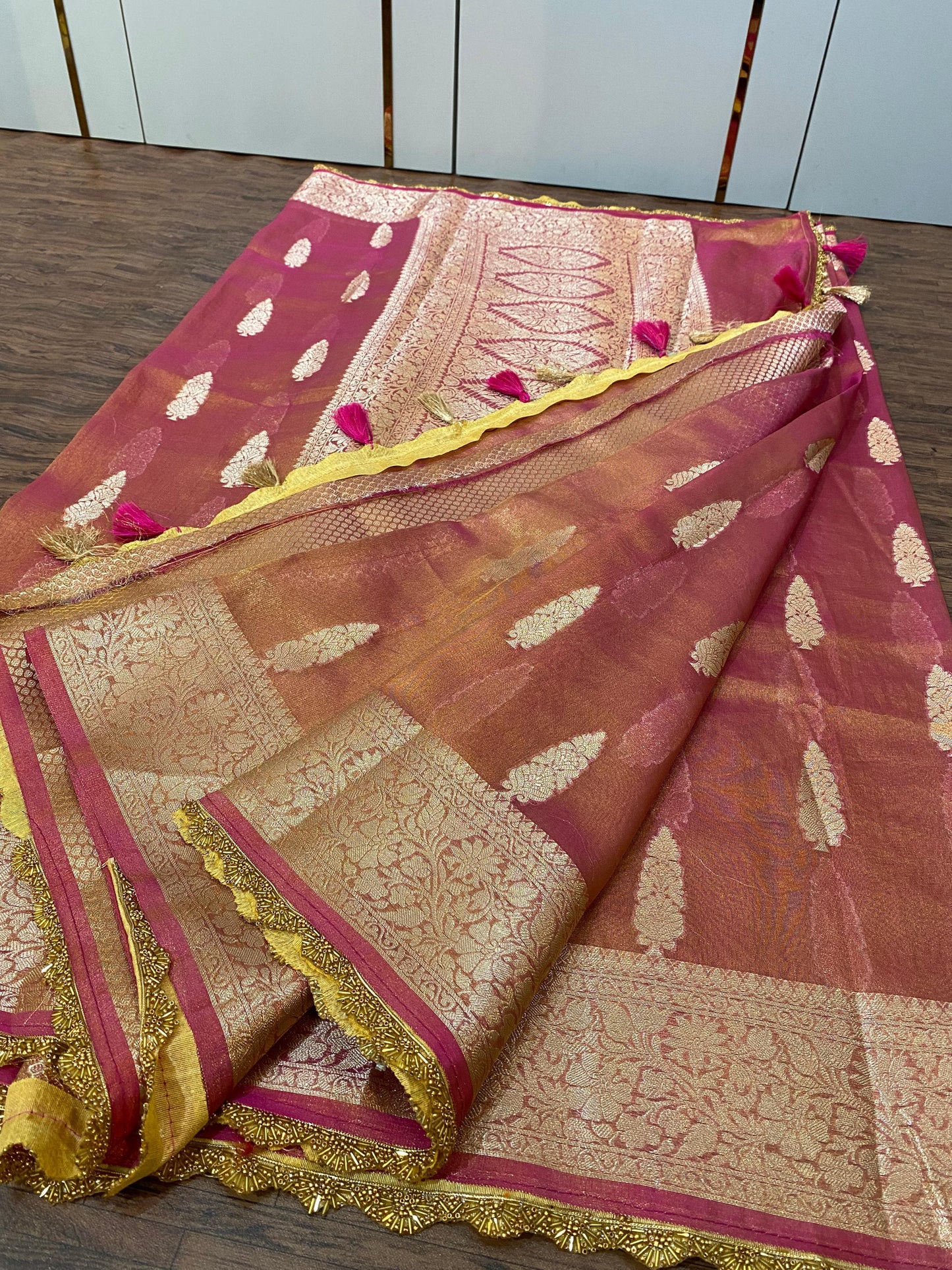 Banarasi Tissue Silk  Heavy Lace Saree With Blouse