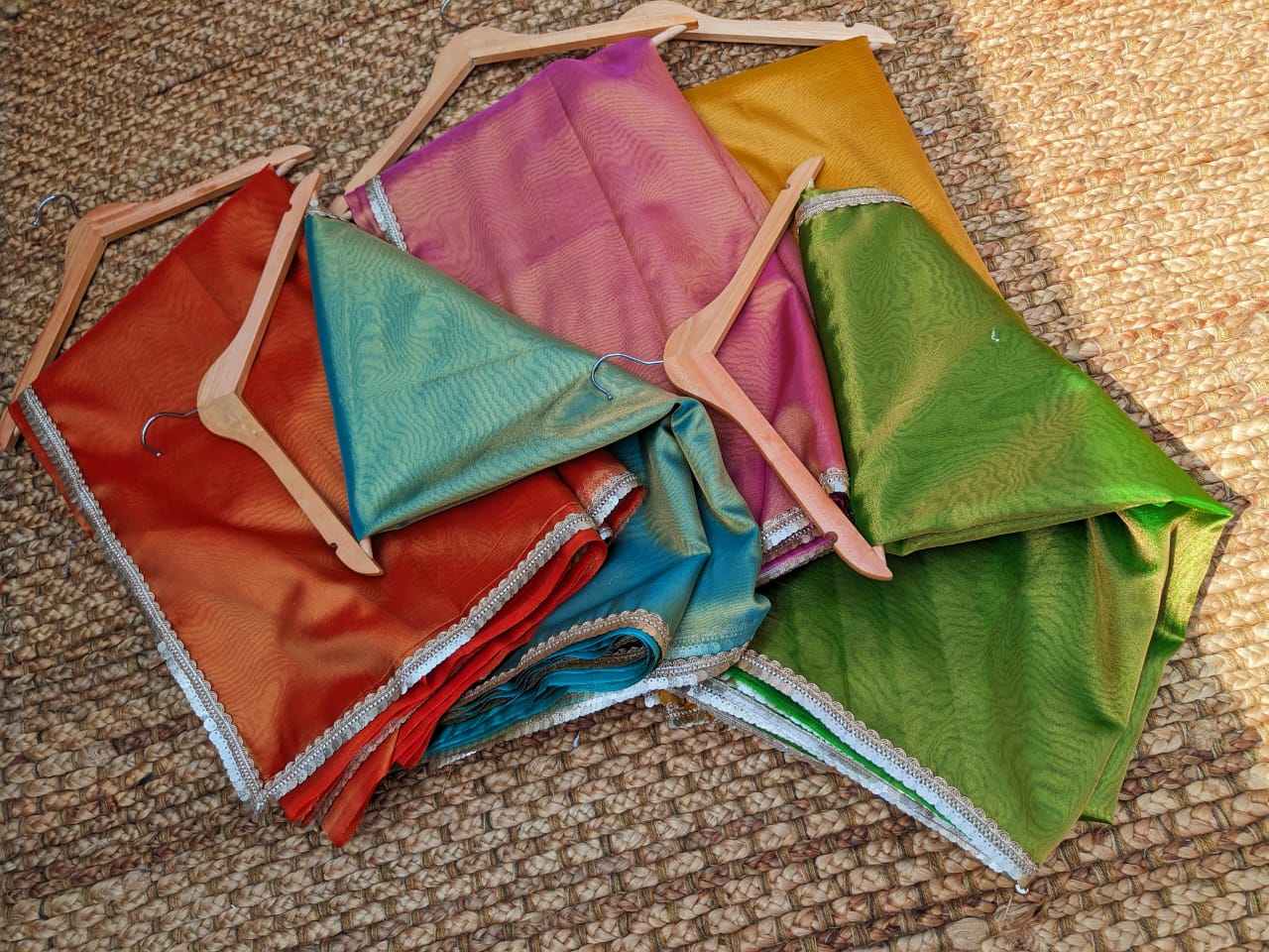 Banarasi Tissue Silk Saree With Blouse