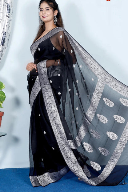 Pure Hand loom Khaddi Chiffon Georgette Saree with Silver Zari Weaving blouse