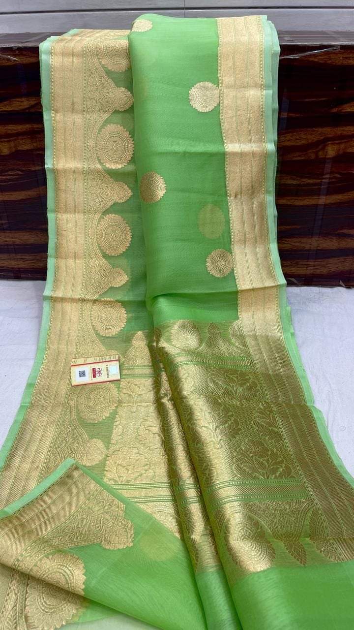 Banarasi Semi kora silk saree