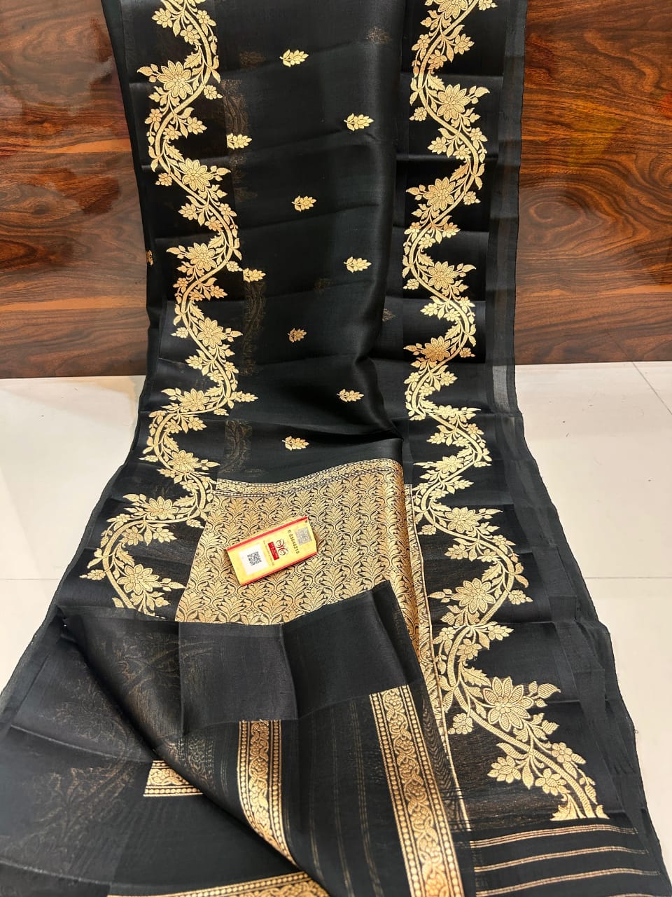 Banarasi Semi  Kora Organza Dybel  Saree