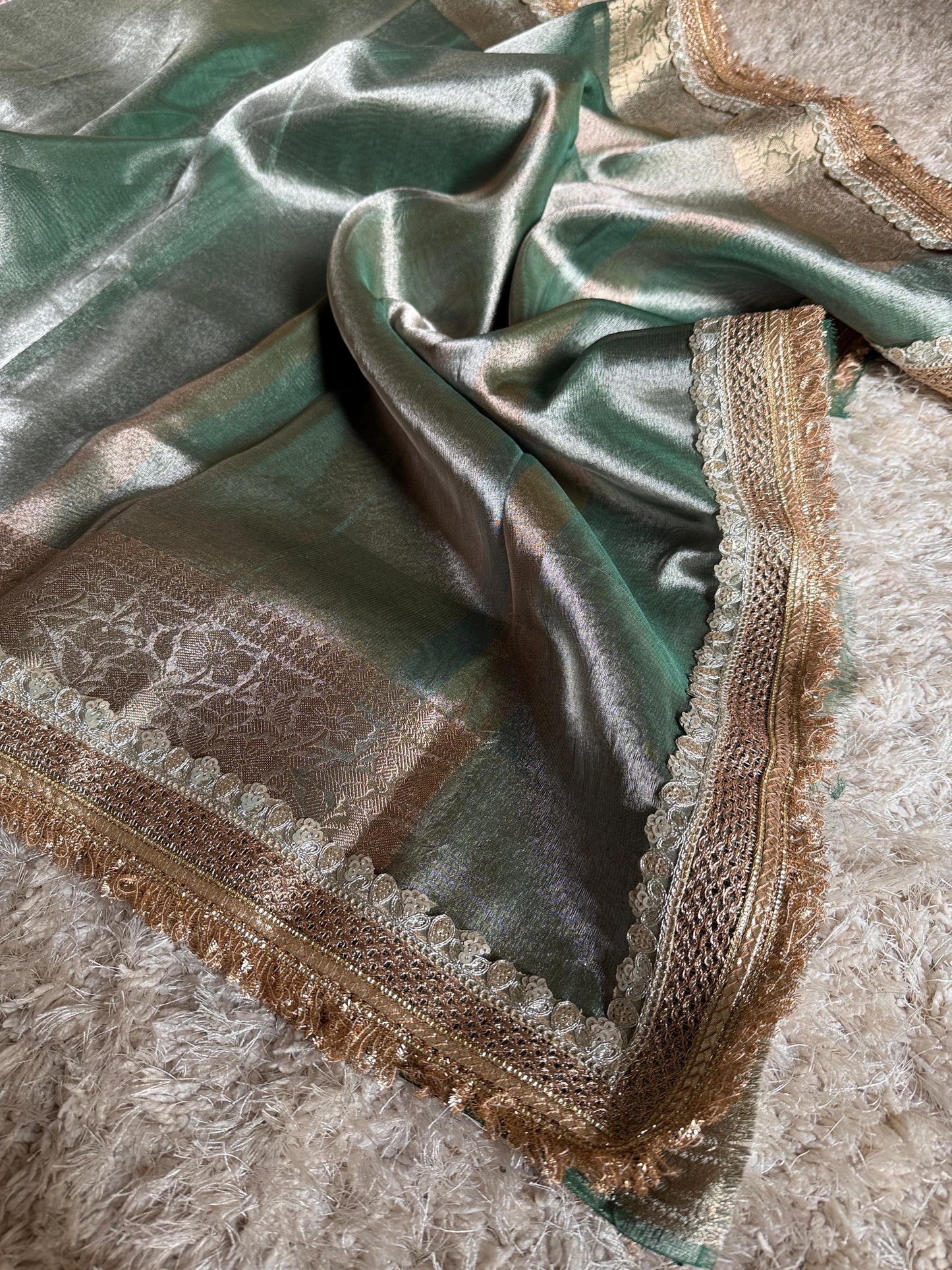 Banarasi Tissue Silk  Heavy Lace Saree With Blouse