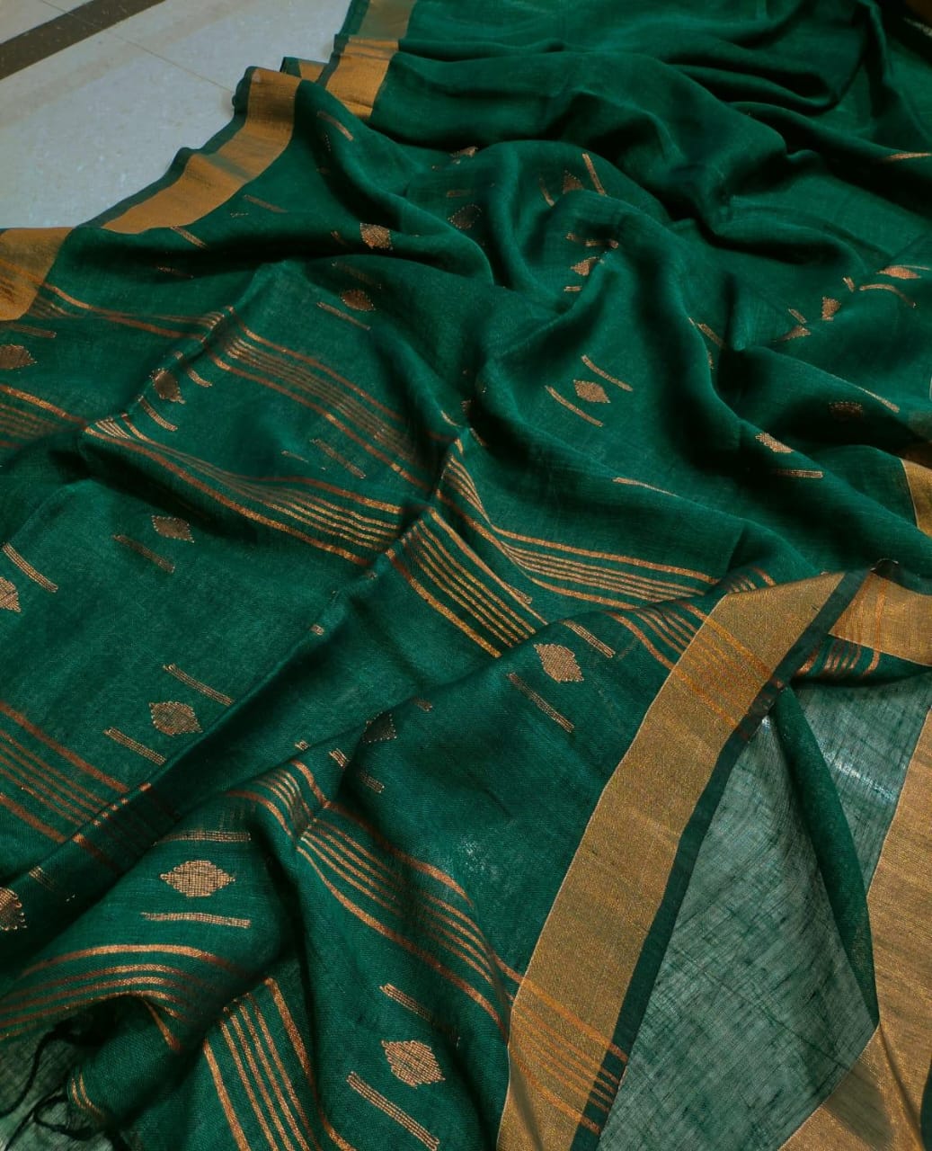 Pure Linen By Linen  Saree With  Blouse