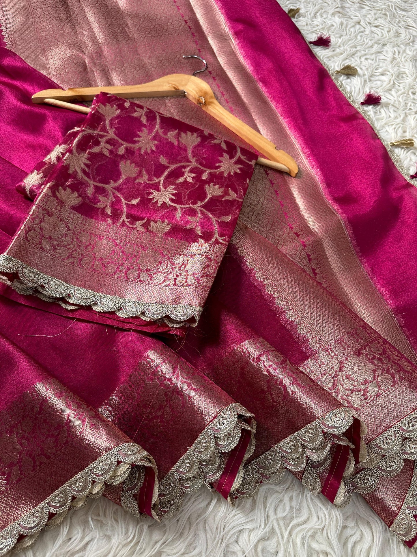 Banarasi Tissue Silk  Heavy Lace Saree With Blouse