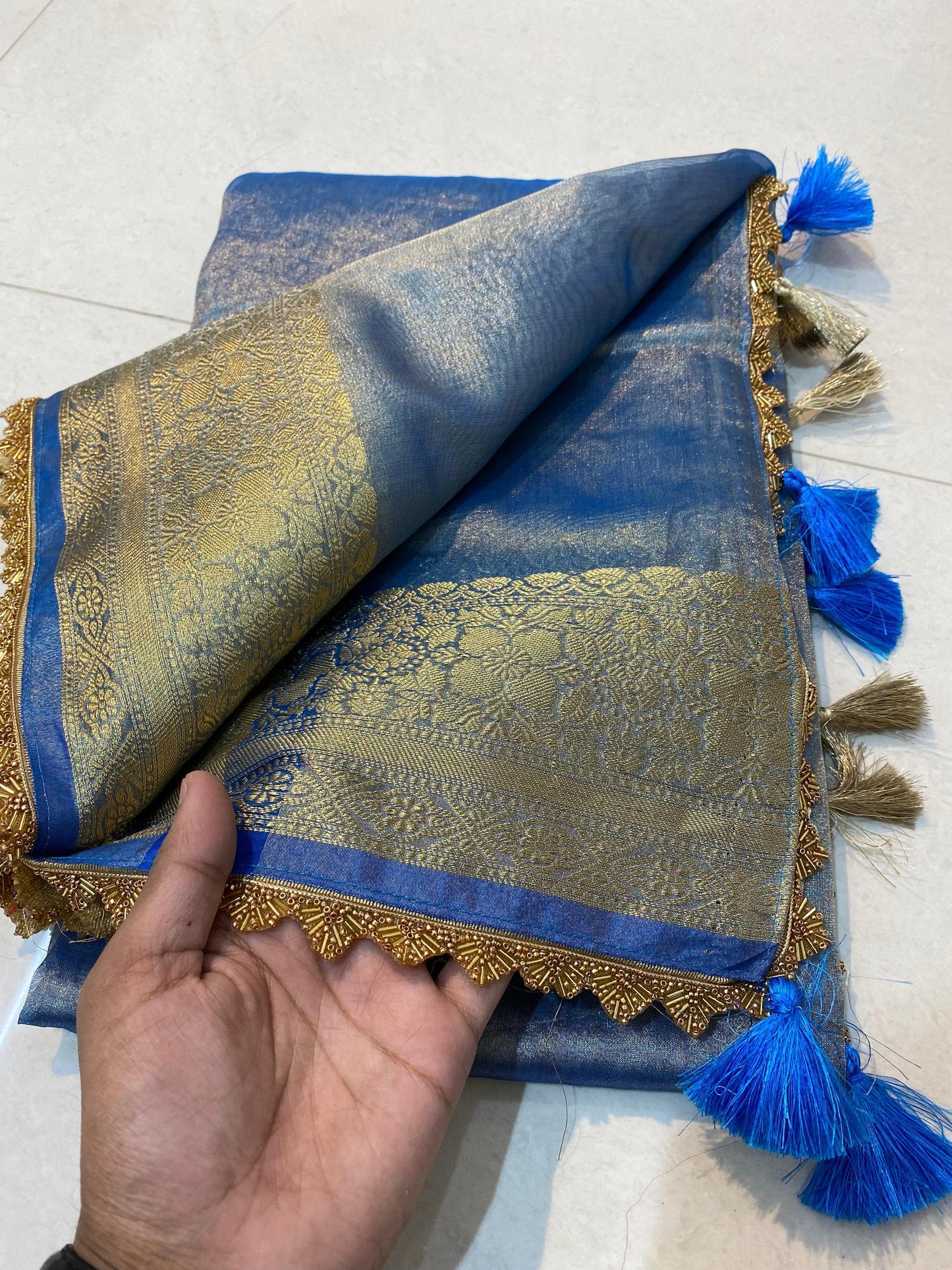 Banarasi Tissue Silk Saree With  Heavy Lace Work Running blouse