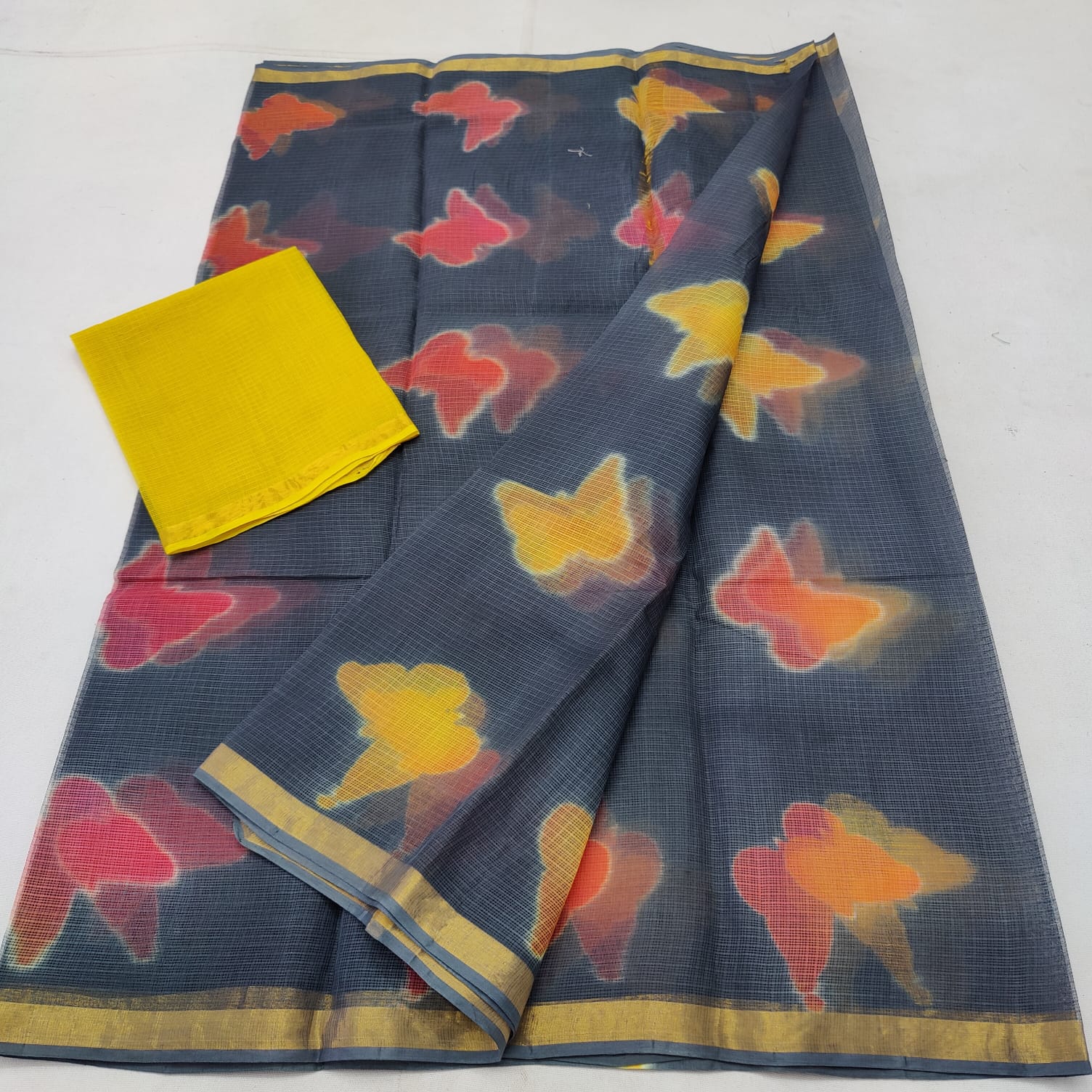 Party Wear Printed Munga Kota Sarees, 5.5 m (separate blouse piece) at Rs  250/meter in Surat