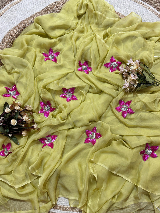 Designer Pure jaipuri Chiffon Saree with 15 Big Flower Motif