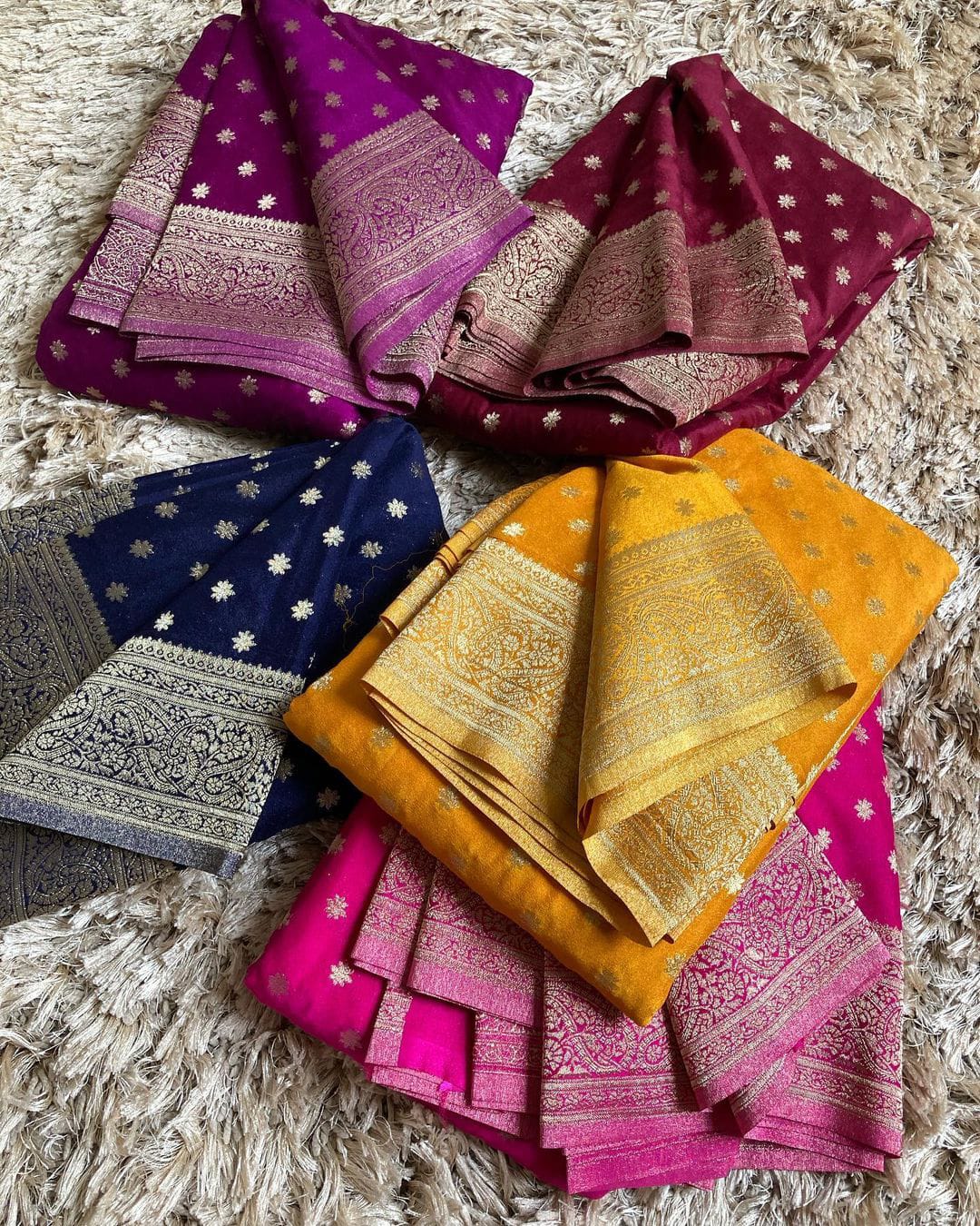 iTokri.com - Exquisite! Banarasi Handspun Handwoven Katan & Georgette Silk  Sarees Check Collection -  https://www.itokri.com/collections/2023-552-1-exquisite-banarasi-handspun-handwoven-katan- georgette-silk-sarees | Facebook