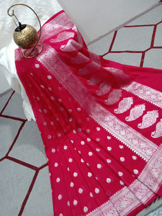 Handloom Weaved georgette Silk Banarasi Saree with Running Blouse